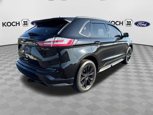 Used 2023 Ford Edge SE w/ Black Appearance Package image 8