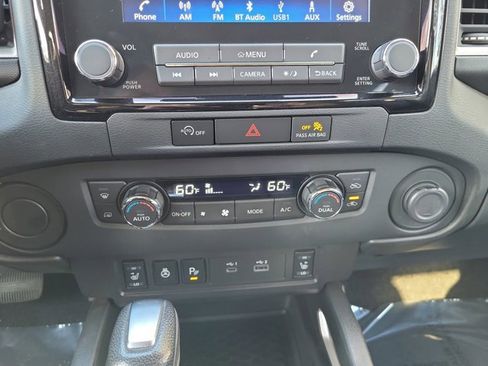 Used 2024 Nissan Frontier SV w/ SV Convenience Package image 34