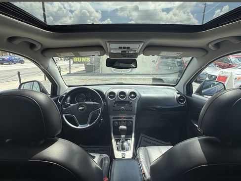 Used 2013 Chevrolet Captiva Sport LTZ FWD image 13