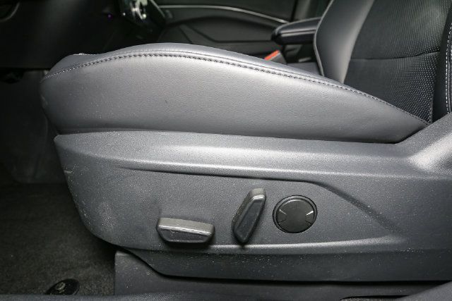 Used 2025 Ford Mustang Mach-E Premium AWD/4WD image 34