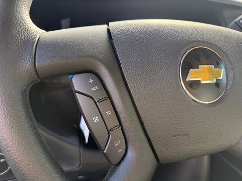 New 2025 Chevrolet Express 3500 Work Van w/ Power Convenience Package image 17