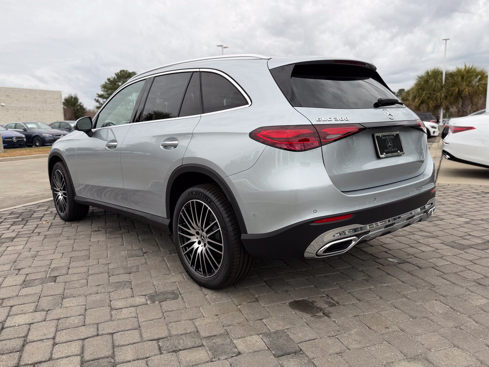 Used 2026 Mercedes-Benz GLC 300 image 11
