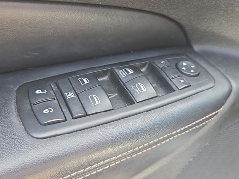 Used 2014 Jeep Grand Cherokee Limited image 23