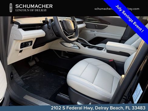 New 2026 Lincoln Nautilus Premier AWD/4WD image 11