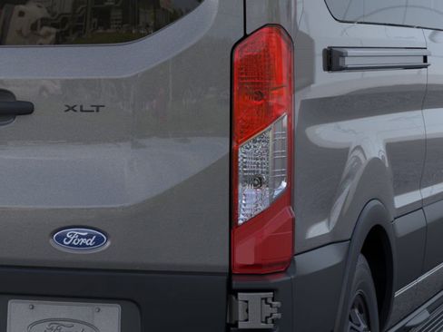 New 2026 Ford Transit 350 XLT image 21