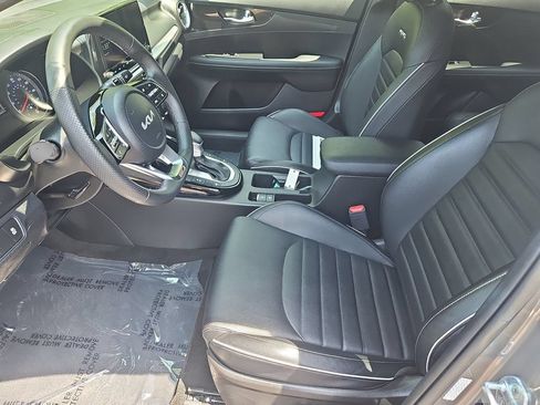 Certified 2023 Kia Forte GT-Line w/ GT-Line Premium Package FWD image 29