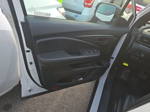 Used 2023 Honda Passport EX-L image 8