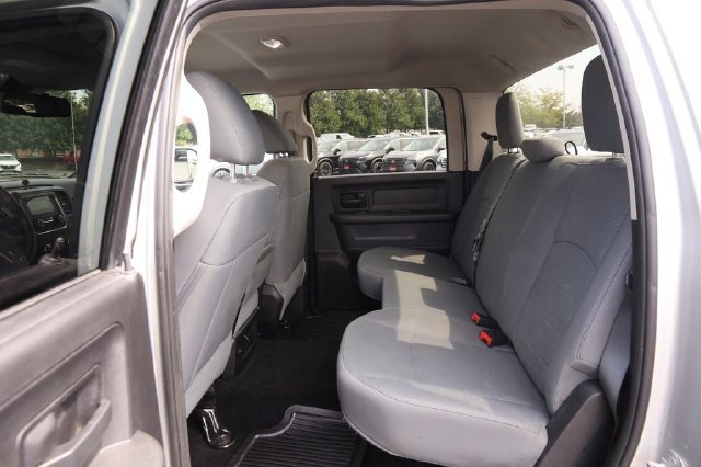 Used 2016 RAM 2500 Tradesman w/ Chrome Appearance Group AWD/4WD image 9
