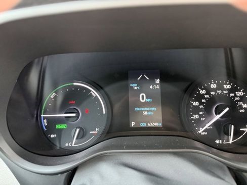 Used 2021 Toyota Sienna XLE image 18