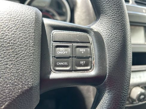 Used 2016 Dodge Journey SE w/ Flexible Seating Group FWD image 16