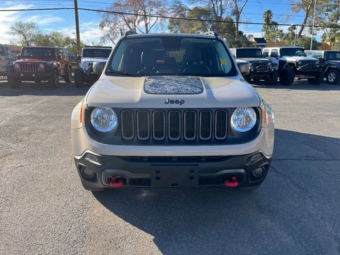 Used 2017 Jeep Renegade Trailhawk image 12