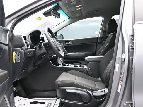 Used 2022 Kia Sportage LX AWD/4WD image 10