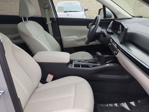 Used 2025 Kia Sorento S w/ Panoramic Sunroof Package FWD image 26