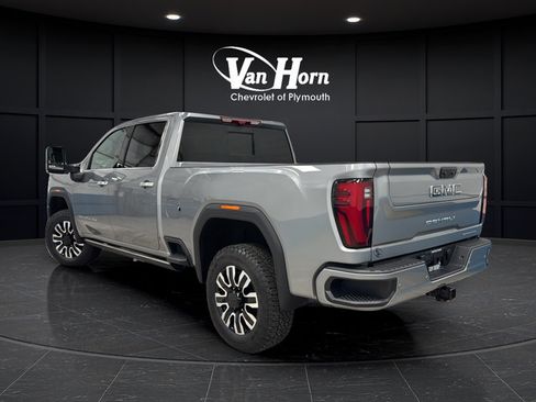 Used 2025 GMC Sierra 3500 Denali Ultimate AWD/4WD image 5