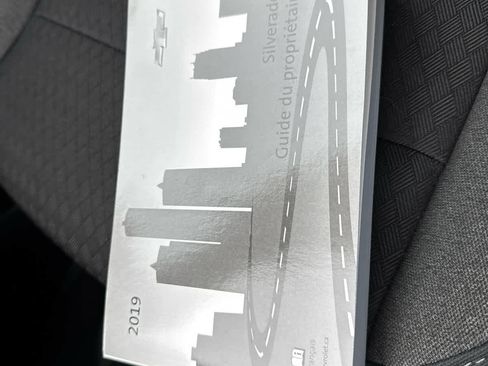 Used 2019 Chevrolet Silverado 1500 LT Trail Boss image 29