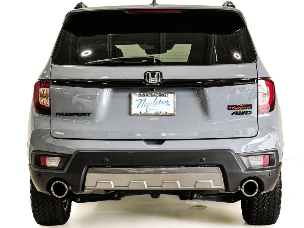 Used 2025 Honda Passport TrailSport image 8