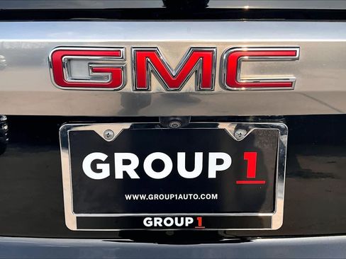 Certified 2024 GMC Yukon XL Denali image 31