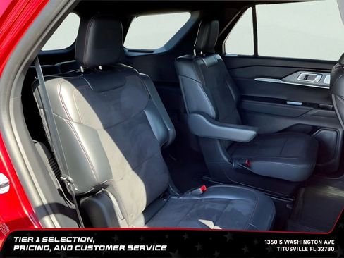 Used 2025 Ford Explorer ST RWD image 15