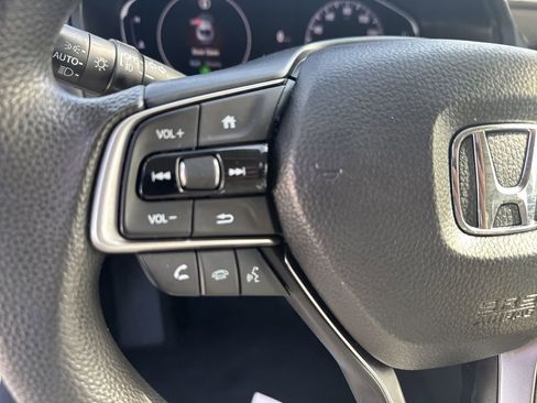 Used 2020 Honda Accord EX image 19