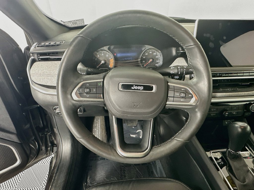 Used 2023 Jeep Compass Latitude AWD/4WD image 18