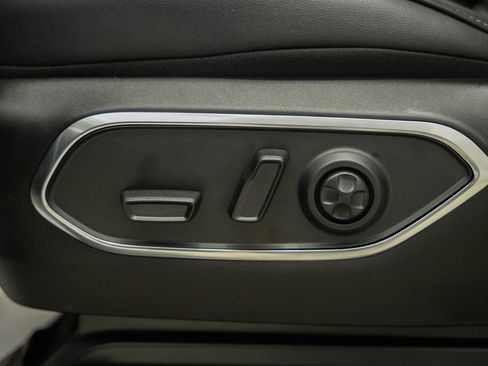 New 2026 Jeep Grand Wagoneer L 4WD image 44