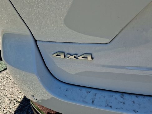 New 2025 Jeep Grand Cherokee Limited image 18