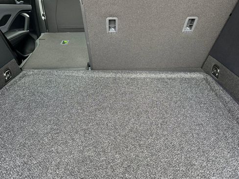 New 2026 Volkswagen Tiguan SE image 14