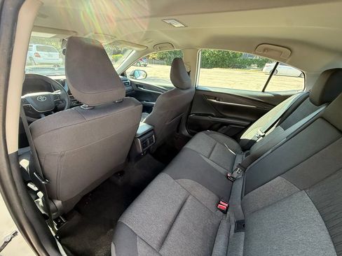 Used 2025 Toyota Camry LE FWD image 28