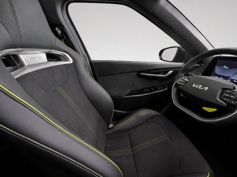 Certified 2023 Kia EV6 GT AWD/4WD image 27