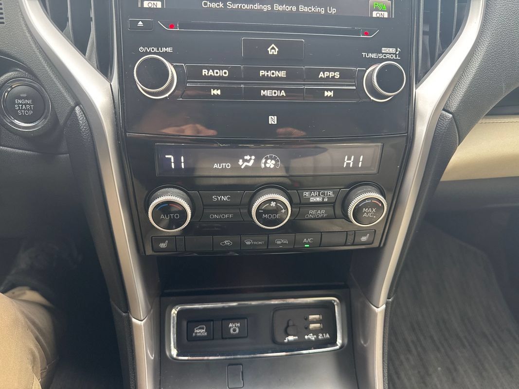 Used 2022 Subaru Ascent Limited AWD/4WD image 32