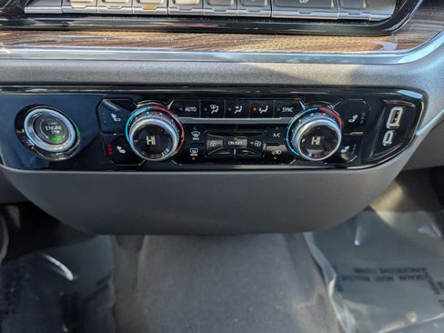 Certified 2024 GMC Sierra 1500 Elevation image 24