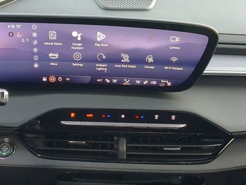 New 2025 Buick Enclave Sport Touring w/ Super Cruise Package image 17