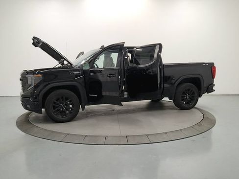 Used 2024 GMC Sierra 1500 Elevation AWD/4WD image 13