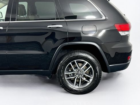 Used 2021 Jeep Grand Cherokee Limited AWD/4WD image 43