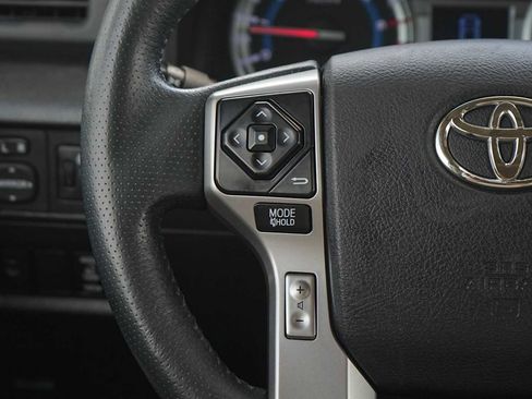 Used 2015 Toyota 4Runner SR5 Premium image 16