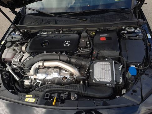 Certified 2025 Mercedes-Benz CLA 250 4MATIC image 22