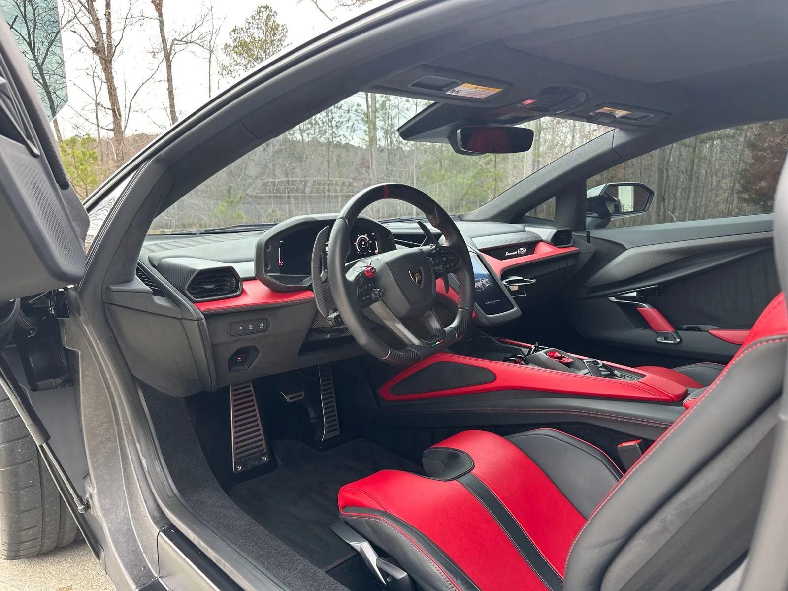Used 2024 Lamborghini Revuelto AWD/4WD image 36