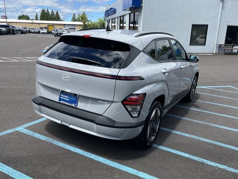 Certified 2024 Hyundai Kona SEL FWD image 5