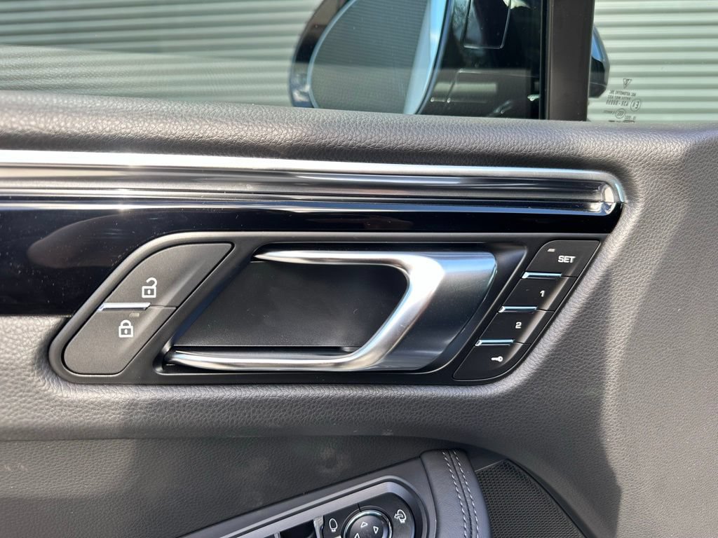 Certified 2026 Porsche Macan S AWD/4WD image 21