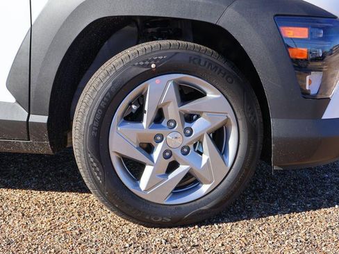 New 2026 Hyundai Kona SE image 29