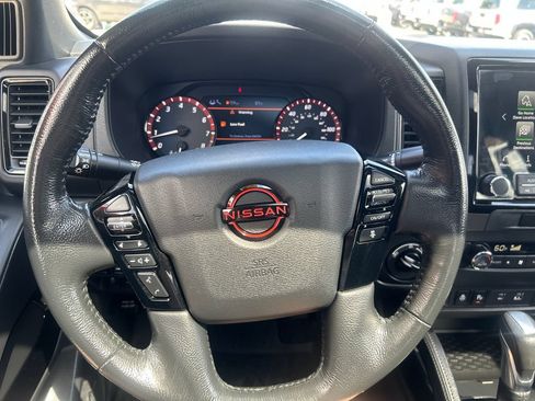 Used 2022 Nissan Frontier PRO-4X w/ Pro-4X Premium Package AWD/4WD image 17