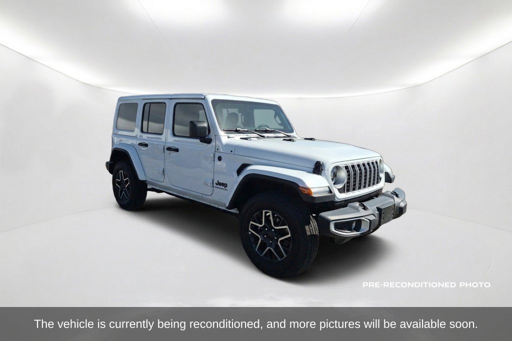 Used 2026 Jeep Wrangler Unlimited Sahara AWD/4WD image 3