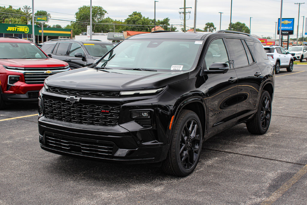 New 2026 Chevrolet Traverse RS w/ LPO, Floor Liner Package FWD image 5