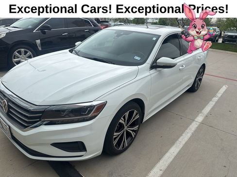 Used 2021 Volkswagen Passat 2.0T SE image 1