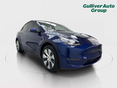 Used 2021 Tesla Model Y Long Range AWD/4WD image 13