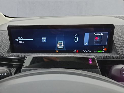 Certified 2025 Ford Mustang Mach-E Premium image 16