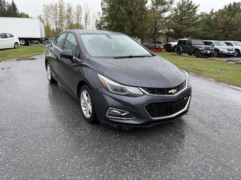 Used 2016 Chevrolet Cruze LT w/ Convenience Package FWD image 7