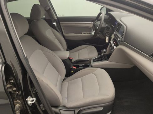 Used 2019 Hyundai Elantra SEL image 21