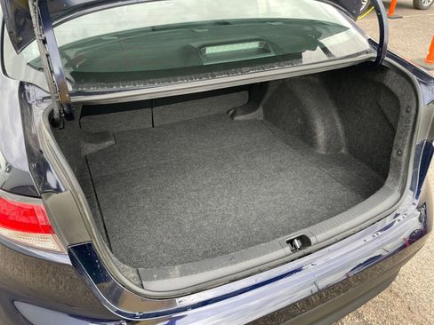 Used 2025 Toyota Corolla LE image 30