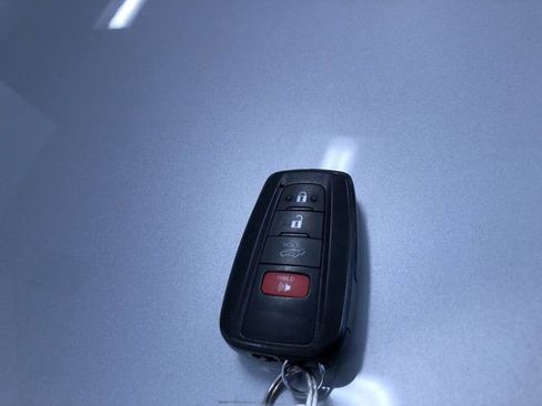 Certified 2025 Toyota RAV4 XLE w/ Convenience Package AWD/4WD image 32